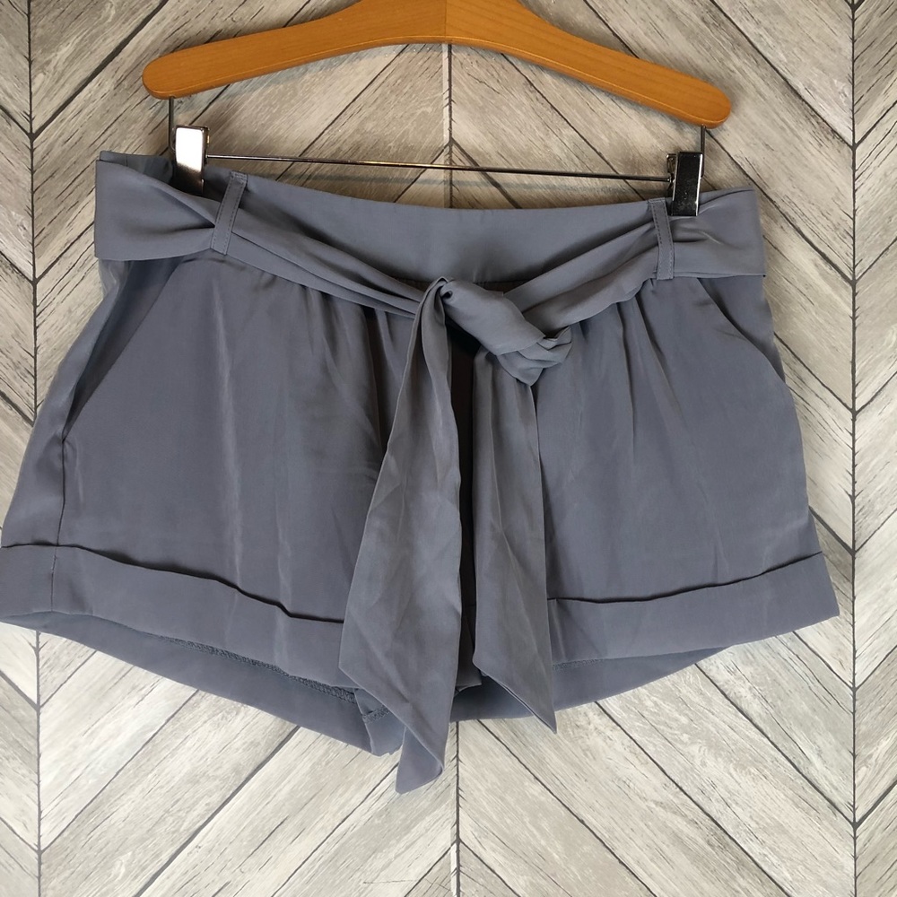NWT Express Tie Shorts Size 4